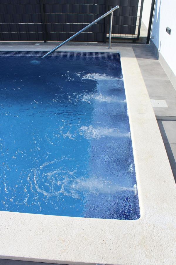 Poolside 2 bedroom ap. MARE Trogir Buitenkant foto